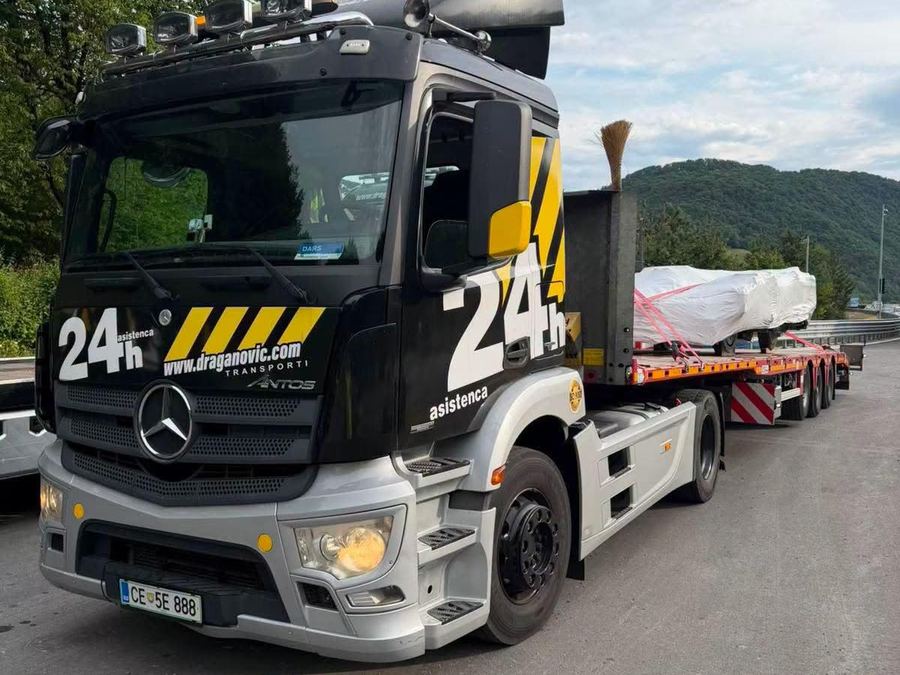 Mercedes Benz Antos za prevoz različnih polprikolic